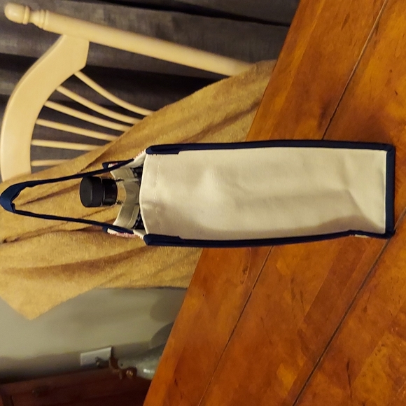 NEW | VINYARD VINES | MARTHA'S VINYARD | CANVAS WINE TOTE - Picture 5 of 8